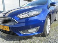 tweedehands Ford Focus Wagon 1.0 Titanium Navigatie Trekhaak Parkeersensoren Airco