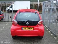 Occasion Toyota Aygo 68 PK (50 kW) 2009 Rood Hatchback
