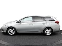 tweedehands Toyota Auris Touring Sports 1.8 Hybrid Dynamic