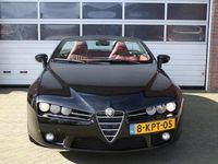 tweedehands Alfa Romeo Spider 2.2 JTS Nieuwe Apk, Rood Creme Leder Zeer Nette Auto!!!