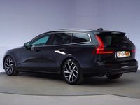 tweedehands Volvo V60 T5 250PK Momentum Aut [ Panoramdak Carplay Privacy glass Nav
