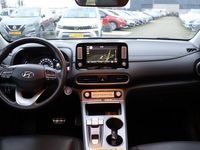tweedehands Hyundai Kona EV Premium 64 kWh - Navi - Camera - Headup