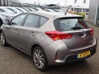 Occasion Toyota Auris Hybrid 136 PK (100 kW) 2013 Bruin Hatchback