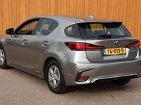 tweedehands Lexus CT200h Hybrid Individual org.nl-auto Alcantara A-camera