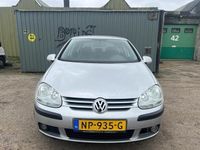 tweedehands VW Golf V 1.6 FSI Trendline met motor problemen