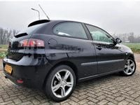 tweedehands Seat Ibiza 1.6-16V Sportstyle met Airco en Diverse Opties !