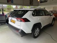 tweedehands Toyota RAV4 2.5 Hybrid Active | CARPLAY/ANDROID AUTO | CAMERA | CRUISE CONTROL | FABR. GARANTIE tot 11-2026!