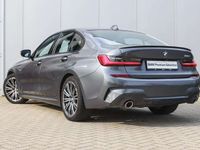 tweedehands BMW 330 330 i High Executive M Sport Automaat / Sportstoele