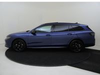Occasion VW Passat R-line Edition 272 PK (200 kW) 2025 Blauw Stationwagen