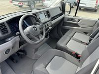 tweedehands VW Crafter 30 2.0 TDI 140PK L3H2 Trendline, Climatic, Camera, Bijrijdersbank, Bluetooth