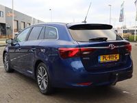 Occasion Toyota Avensis 147 PK (108 kW) 2016 Blauw Stationwagen