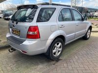 tweedehands Kia Sorento 2.5 CRDi Adventure Airco Export Motor rookt en lekt olie