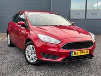 tweedehands Ford Focus 1.0 Trend 1e EigenaarNaviAircoCruisePDCTrekha