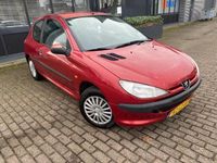 tweedehands Peugeot 206 1.4 XT/NAP/APK/ELECT. RAMEN/WEINIG KM