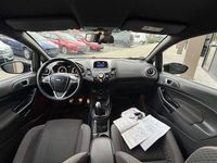 Occasion Ford Fiesta ST-Line 101 PK (74 kW) 2017 Grijs Hatchback