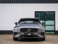 tweedehands Volvo V60 2.0 T6 Recharge AWD R-Design 341pk ACC Panorama 36