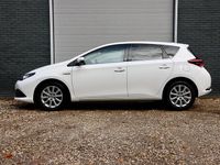 Occasion Toyota Auris Hybrid 99 PK (72 kW) 2018 Wit Hatchback