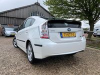 tweedehands Toyota Prius 1.8 Dynamic | Metallic wit + Xenon + Camera nu €7.