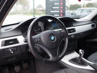 tweedehands BMW 318 3-SERIE i 143 PK Business Line Style, Xenon, Leder, Cruise Control, Navigatie, Parkeersensoren