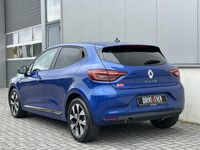 Occasion Renault Clio V LIMITED 91 PK (66 kW) 2022 Blauw Hatchback