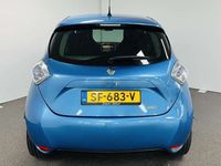 tweedehands Renault Zoe R90 Intens 41 kWh (ex Accu) Navi Parkeersensoren Cruise controle Bluetooth Dealeronderhouden Zeer mooie auto €2000 subsidie mogelijk