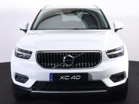 tweedehands Volvo XC40 T5 Recharge Inscription - IntelliSafe Assist - Adaptieve LED koplampen - Parkeercamera achter - Verwarmde voorstoelen & stuur - Parkeersensoren voor & achter - Drive-Mode Settings - Draadloze tel. lader - Extra getint glas - Elektr. inklapbare