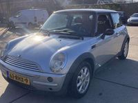 Occasion Mini Cooper Salt 90 PK (66 kW) 2002 Grijs Hatchback