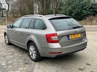 tweedehands Skoda Octavia Combi 1.6 TDI Greentech Style autom ecc,lmv,navi,l