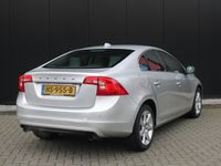 tweedehands Volvo S60 T3 Geartronic Summum | Dealer o.h. | Parkeerverwarming | Camera | Leder | Stoelverwarming