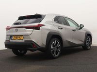 Occasion Lexus UX Business Edition 184 PK (135 kW) 2024 Grijs, metallic lak SUV
