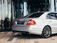 tweedehands Mercedes E63 AMG 6.2 Full options Youngtimer Distronic