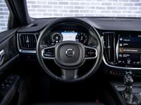tweedehands Volvo V60 CC 2.0 T5 AWD Momentum Pro | Intellisafe Pro Line | H