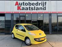 Occasion Peugeot 107 68 PK (50 kW) 2006 Geel Hatchback