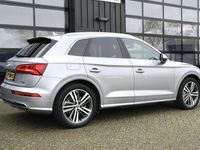 tweedehands Audi Q5 2.0 TFSI Quattro Launch Edition S-Line / NL-Auto /