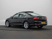 tweedehands VW Passat 1.5 TSI Elegance | Keyless Entry | Trekhaak | Panoramadak | 18 Inch Velgen |