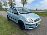 Occasion Toyota Yaris 87 PK (63 kW) 2004 Blauw Hatchback