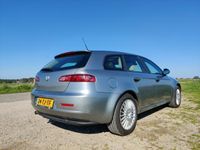 tweedehands Alfa Romeo 159 Sportwagon 1.8 mpi Distinctive Leren bekleding lichtmetalen velgen