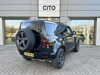 Occasion Land Rover Defender SE Dynamic 300 PK (220 kW) 2026 Santorini black metallic (zwart metallic)zwart SUV