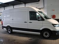 tweedehands VW Crafter Bedrijfswagens L3H3 3.5T 2.0 TDI EU6 103 kW/140 pk 8 versn. AUT | Highline | Trekhaak | Stoel + bijrijdersbank | Parkeersensoren voor, achter en zij | Achteruitrijcamera | Navigatiesysteem |