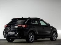 tweedehands VW T-Roc R-Line 1.5 TSI 150 PK DSG AUTOMAAT | LED IQ | Trek