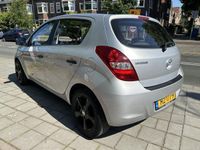 tweedehands Hyundai i20 1.2i Business Edition 5 deurs airco apk