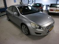 tweedehands Volvo S60 1.6 T4F Kinetic / Automaat / 1e EIG / TOPPER !