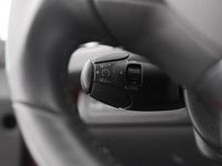 tweedehands Peugeot 208 PureTech 110 Signature Parkeersensoren Navigatie Apple Carplay Airco