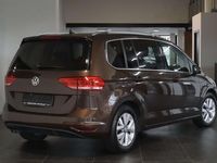 tweedehands VW Touran 2.0 TDi 150pk Highline 5pl Navi Leer ACC PDC *