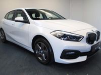 tweedehands BMW 118 118 i Business Edition | Camera | Stoelverwarming |