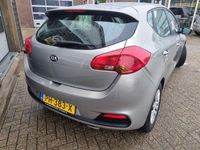 Occasion Kia Ceed 99 PK (72 kW) 2015 Grijs Hatchback