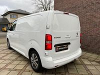 tweedehands Peugeot Expert 2.0BlueHDI 180pk L2H1 LEDER CRUISE NAVI XENON TREKHAAK 3ZITS