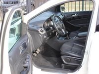 Occasion Mercedes B180 Prestige 109 PK (80 kW) 2014 Wit MPV