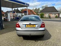 tweedehands Ford Mondeo 1.8-16V Futura lange apk zo ingeruild zo weer weg prijsje !