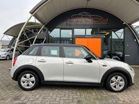 tweedehands Mini Cooper 1.55 Deurs Navi AppleCarPlay NL-Auto